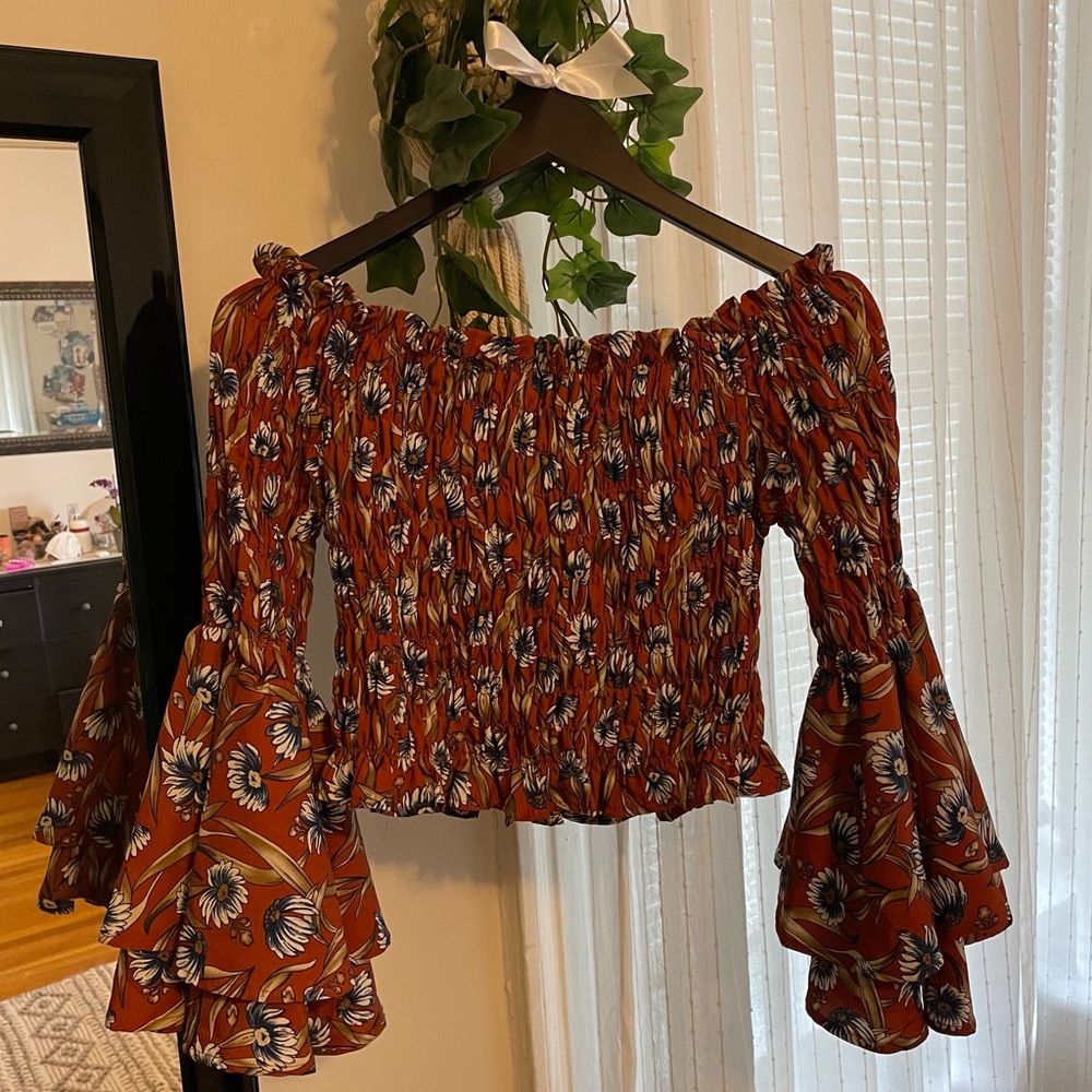 Bell sleeve off-the-shoulder top